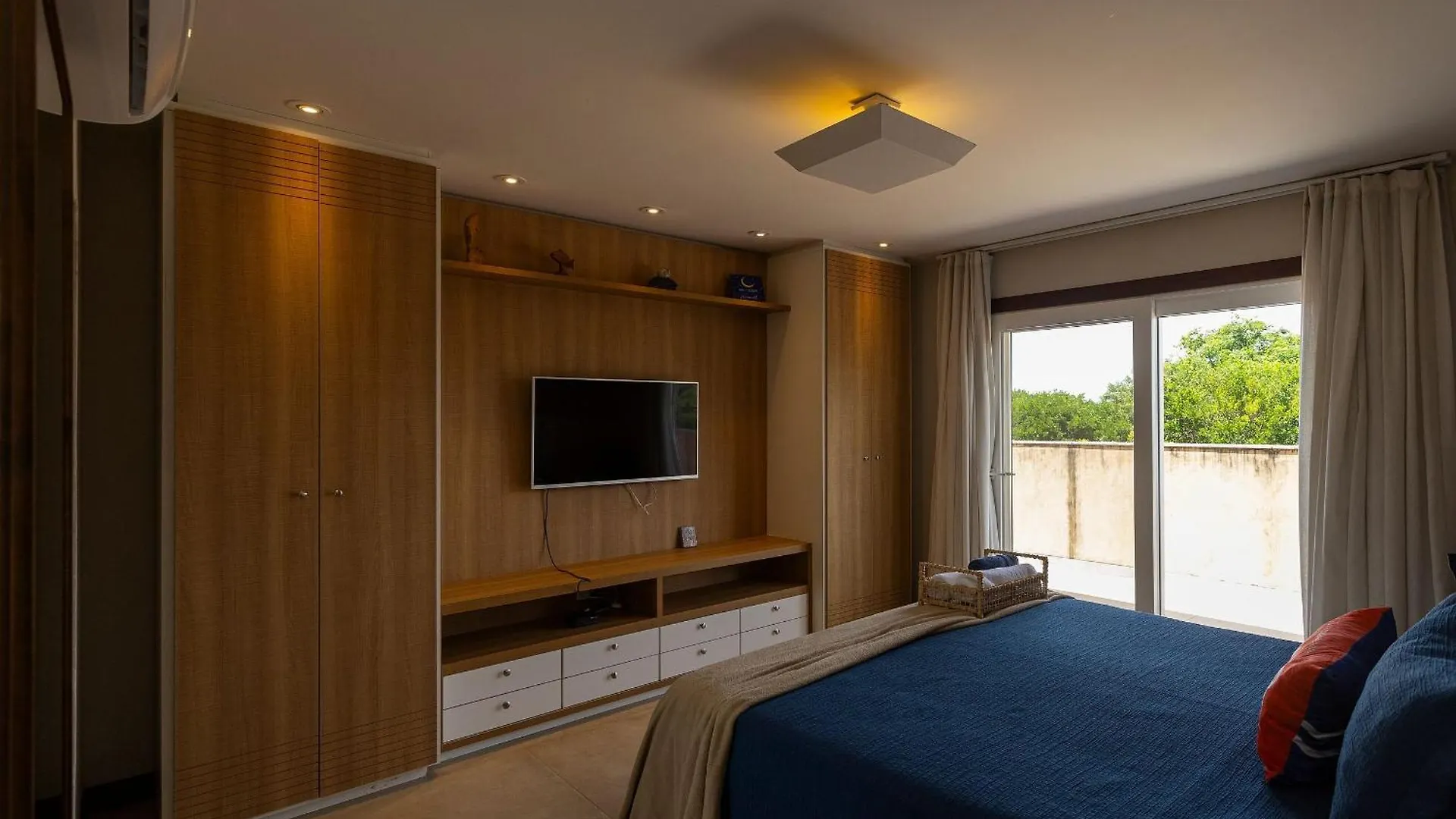4 Suites Com Piscina E Acesso A Praia | Cm 140B Búzios